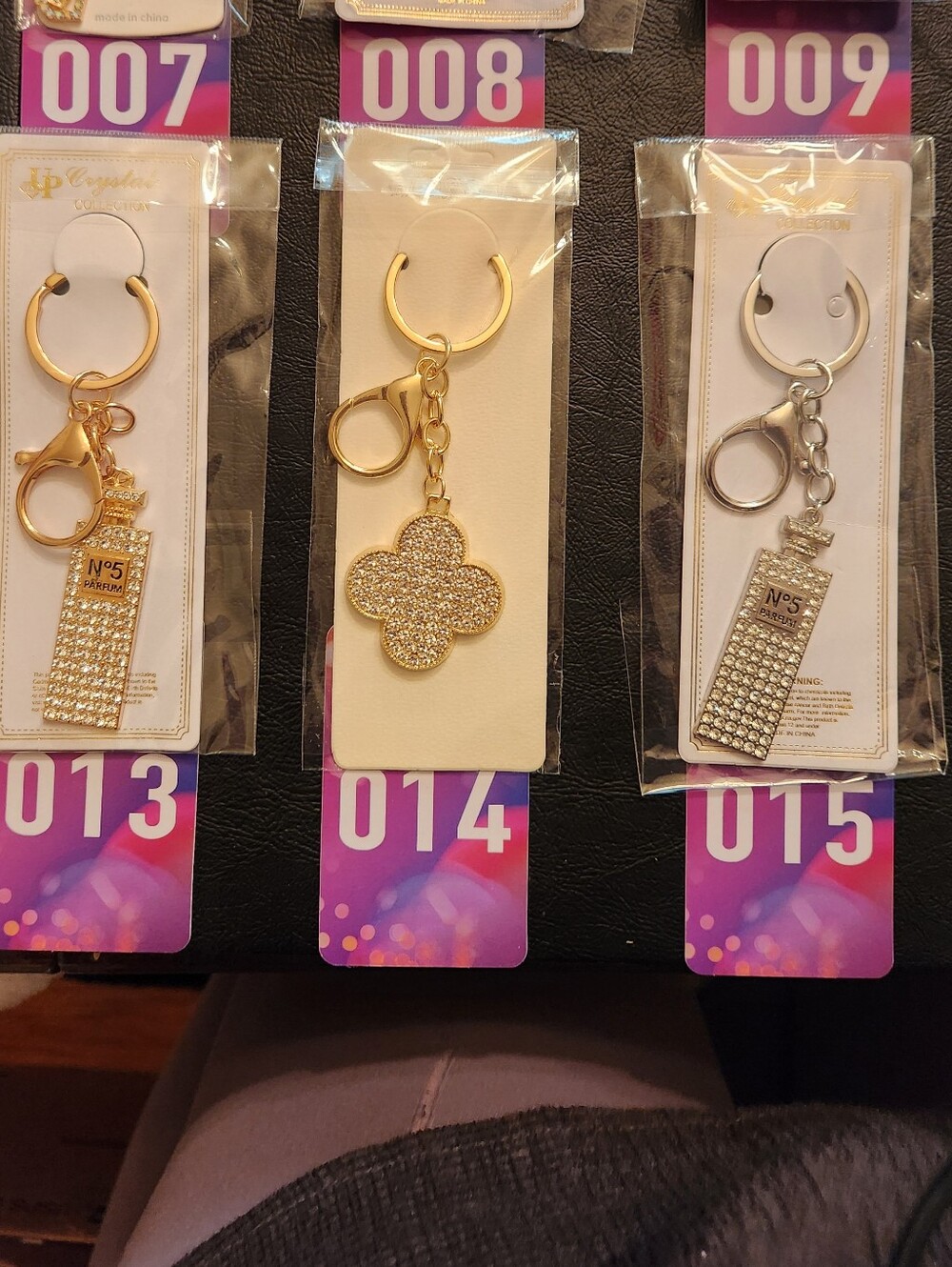 1 Buyers Choice Bag Keychains - Picture 6 of 6